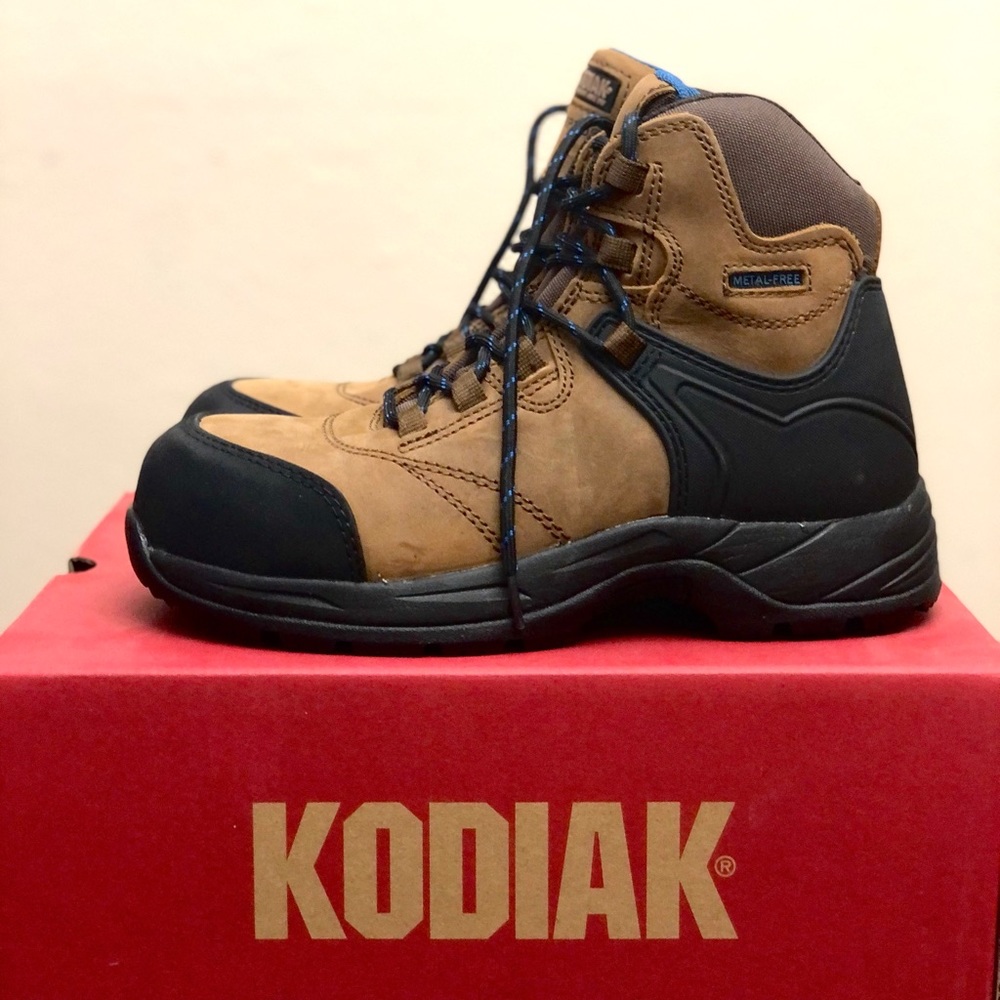 WOMEN'S KODIAK JOURNEY BOOTS